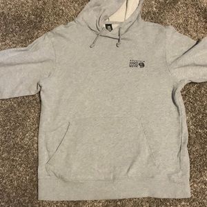 Mountain Hardwear Men’s Small hooded sweatshirt, size small